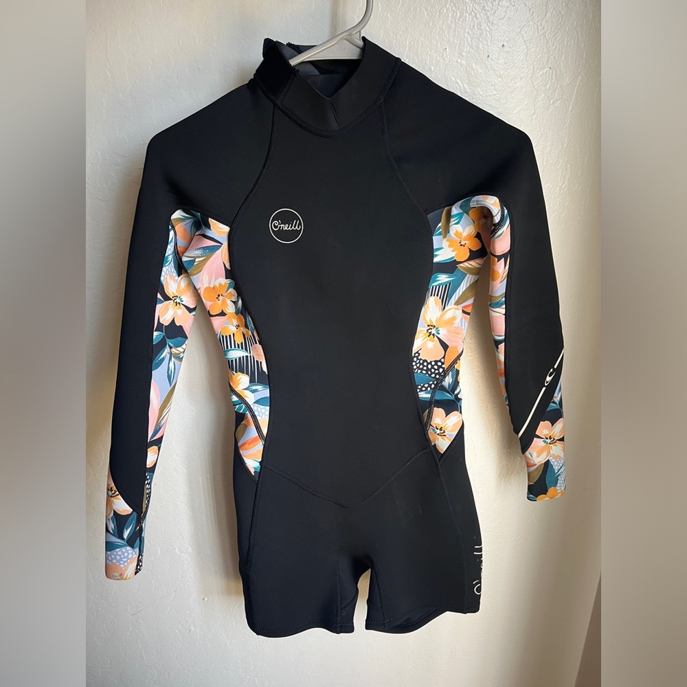 O'Neill Women's Bahia 2/1mm Back Zip L/S Spring Wetsuit Black/Demi Floral Size 6